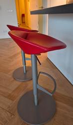 Barkrukken Montis Mick rood Set 2, Ophalen, In hoogte verstelbaar, 60 tot 90 cm, Zo goed als nieuw