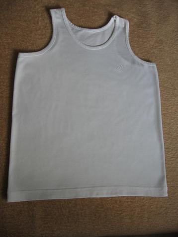 Witte T-shirt zonder mouwen, maat 140 beschikbaar voor biedingen