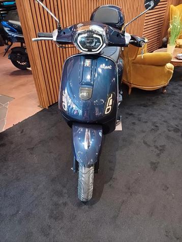 scooter jtc napoli 2jaar 2320km!!!klasse b beschikbaar voor biedingen