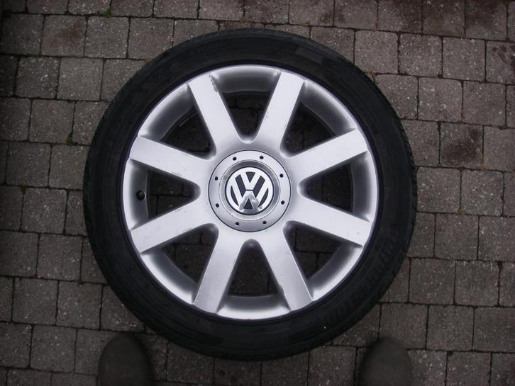 wielen banden VW, Auto-onderdelen, Banden en Velgen, Band(en), Zomerbanden, 17 inch, 205 mm, Personenwagen, Gebruikt, Ophalen