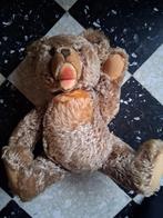 Oude beer  met bankje, Verzamelen, Beren en Cherished Teddies, Ophalen