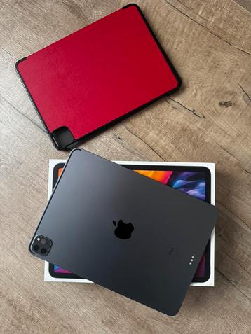 Ipad pro 11 inch 128GB met doos en hoesje beschikbaar voor biedingen
