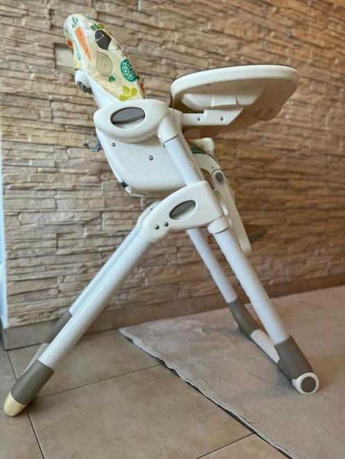 Kinder eetstoel, Kinderen en Baby's, Kinderstoelen, Zo goed als nieuw, Meegroeistoel, Aanschuifbaar, Afneembaar eetblad, Gordel(s)