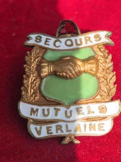 VINTAGE Emaille opsteekpin VERLAINE, Verzamelen, Speldjes, Pins en Buttons, Zo goed als nieuw, Ophalen
