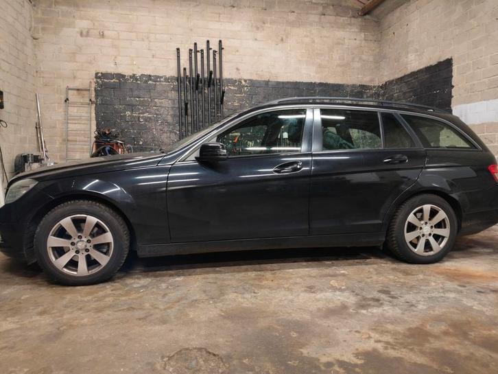 Mercedes c200 CDI nieuwe motor 90000km, Auto's, Audi, Particulier, Diesel, Euro 4, Break, 5 deurs, Handgeschakeld, Zwart, Leder en Stof