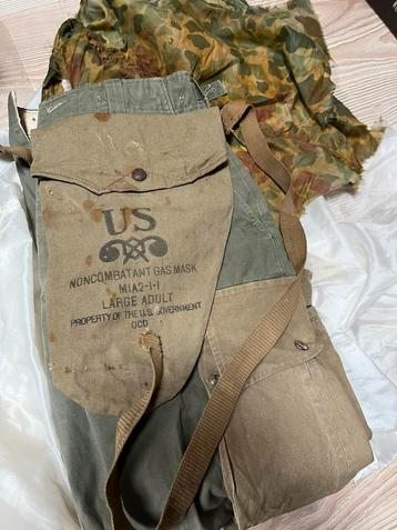 Us lotje origineel field M43 + gasmask tas beschikbaar voor biedingen