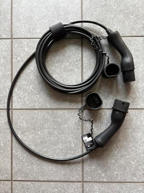 Originele Volvo-laadkabel voor station type 2 (modus 3), Auto diversen, Laadpalen, Zo goed als nieuw, Laadpaal, Ophalen of Verzenden