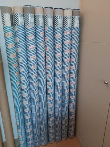 gouachetekenpapier beschikbaar voor biedingen