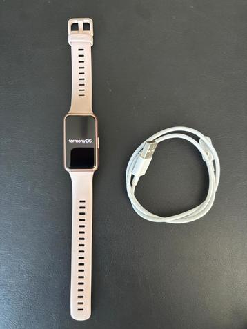 Huawei Band 7 Rose beschikbaar voor biedingen
