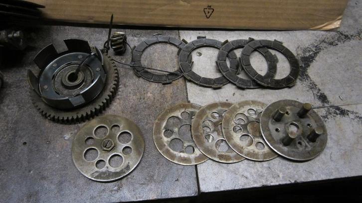 Minarelli P4  / P3  / koppeling compl., Vélos & Vélomoteurs, Pièces de cyclomoteur | Oldtimers & Ancêtres, Utilisé, Cylindre, Enlèvement ou Envoi