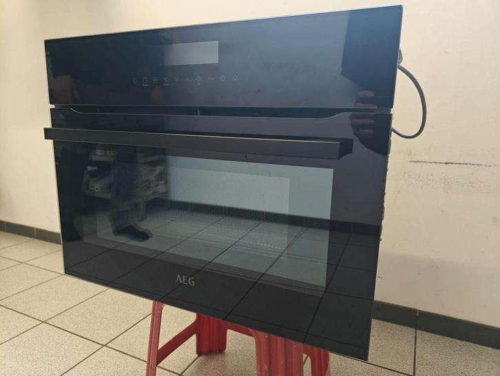 Combimagnetron inbouwoven AEG, Electroménager, Fours, Comme neuf, Encastré, 45 à 60 cm, 45 à 60 cm, Air chaud, Fonction micro-ondes