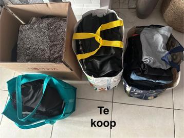 Zolder/kleerkast opruiming gratis of tegen kleine prijs., Enlèvement, Utilisé