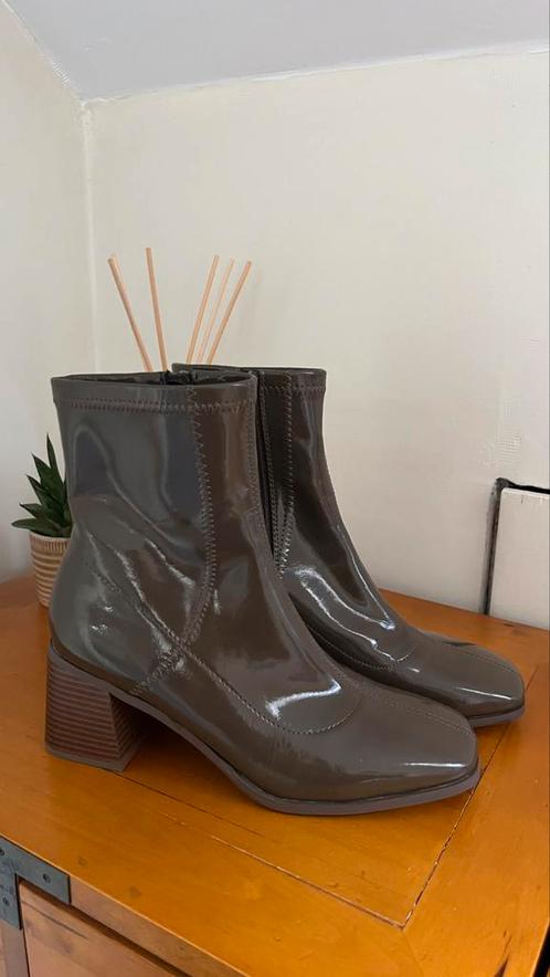 Damesschoenen te koop, Kleding | Dames, Schoenen, Zo goed als nieuw, Overige kleuren, Ophalen of Verzenden