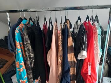 Lot kleding 154 stuks spotprijs 250 euro. 