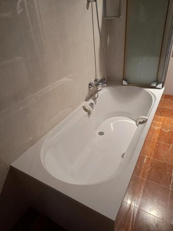 Ligbad Ucosan beschikbaar voor biedingen