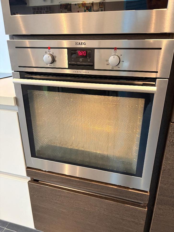Inbouwoven met grill AEG, Elektronische apparatuur, Ovens, Gebruikt, Inbouw, Oven met grill, 45 tot 60 cm, 45 tot 60 cm, Hete lucht