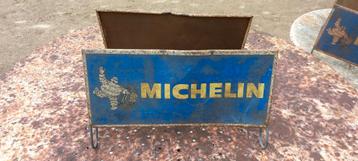Oude Michelin S 40 France bandendisplay  beschikbaar voor biedingen