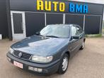 Volkswagen Passat 1.8i **1st Eigenaar** 90.000 km**, Auto's, Volkswagen, Mistlampen, Stof, Bedrijf, Zilver of Grijs