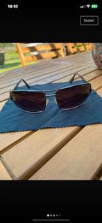 Lunettes de soleil Emporio Armani, Enlèvement, Comme neuf, Lunettes