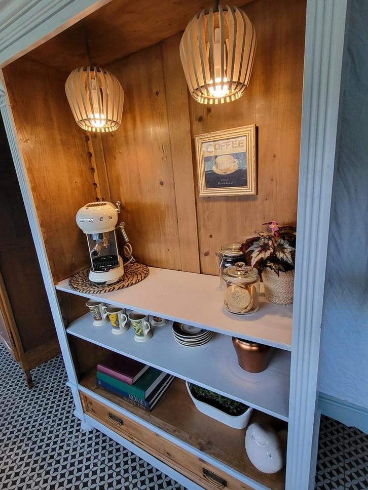 Mooie koffie kast / coffee corner, Huis en Inrichting, Kasten | Buffetkasten, Zo goed als nieuw, Ophalen