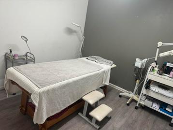 Salle de massage à louer beschikbaar voor biedingen