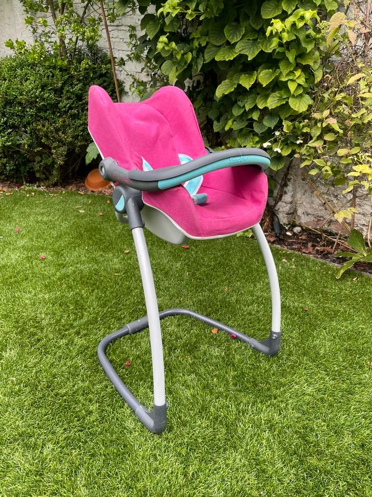 Poppenstoel / poppenwipstoel – Maxi-Cosi stijl, Enfants & Bébés, Jouets | Poupées, Utilisé, Autres types, Enlèvement