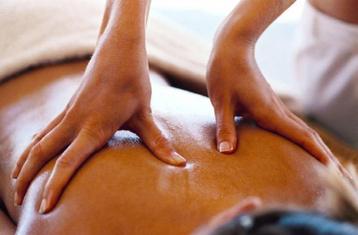 Massagetafel beschikbaar voor biedingen