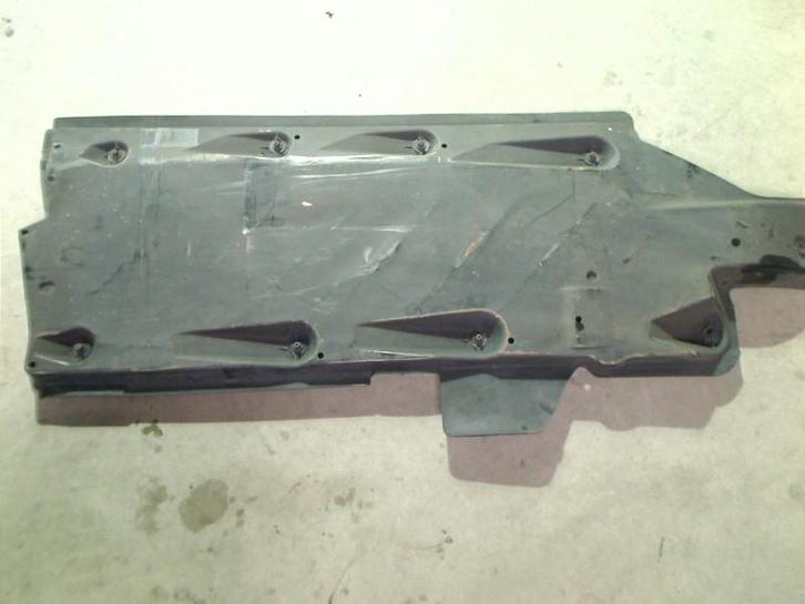 COUVERTURE DE PROTECTION Volkswagen Polo V (6R) (6R0825202), Autos : Pièces & Accessoires, Autres pièces automobiles, Volkswagen