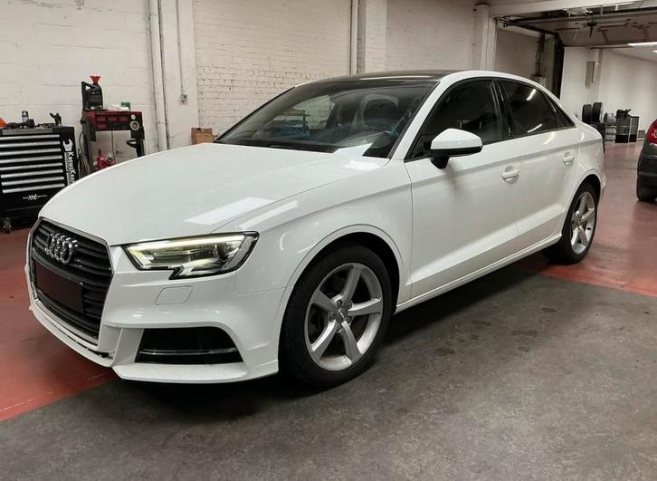 Audi A3 1.8 Tfsi 2016 DEMIR AUTO STEENOKKERZEEL, Autos, Audi, Particulier, A3, Toit ouvrant, Essence, Automatique, Cuir, Enlèvement