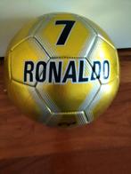 Voetbal - Ballon d'or van Ronaldo, Sports & Fitness, Football, Enlèvement ou Envoi, Comme neuf, Ballon
