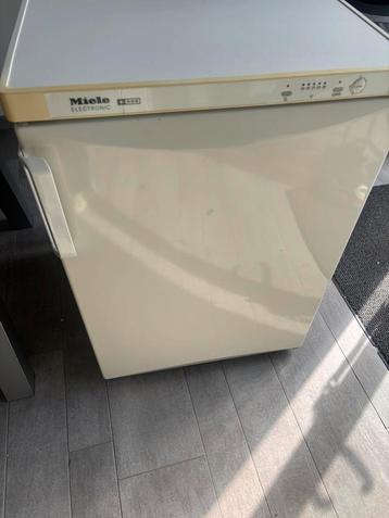 Miele diepvries  beschikbaar voor biedingen