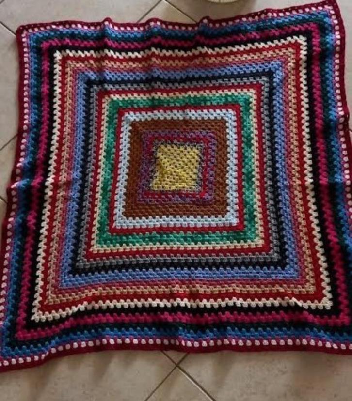 gehaakt kleurrijk doekje, Hobby en Vrije tijd, Breien en Haken, Zo goed als nieuw, Haken, Ophalen of Verzenden