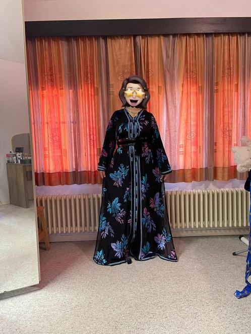 Marokkaanse Caftan in Zwarte Tlija-fluweel met Bloemenmotief, Kleding | Dames, Jurken, Maat 38/40 (M), Ophalen of Verzenden