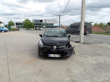 Renault Clio Ongevalwagen !!!!!