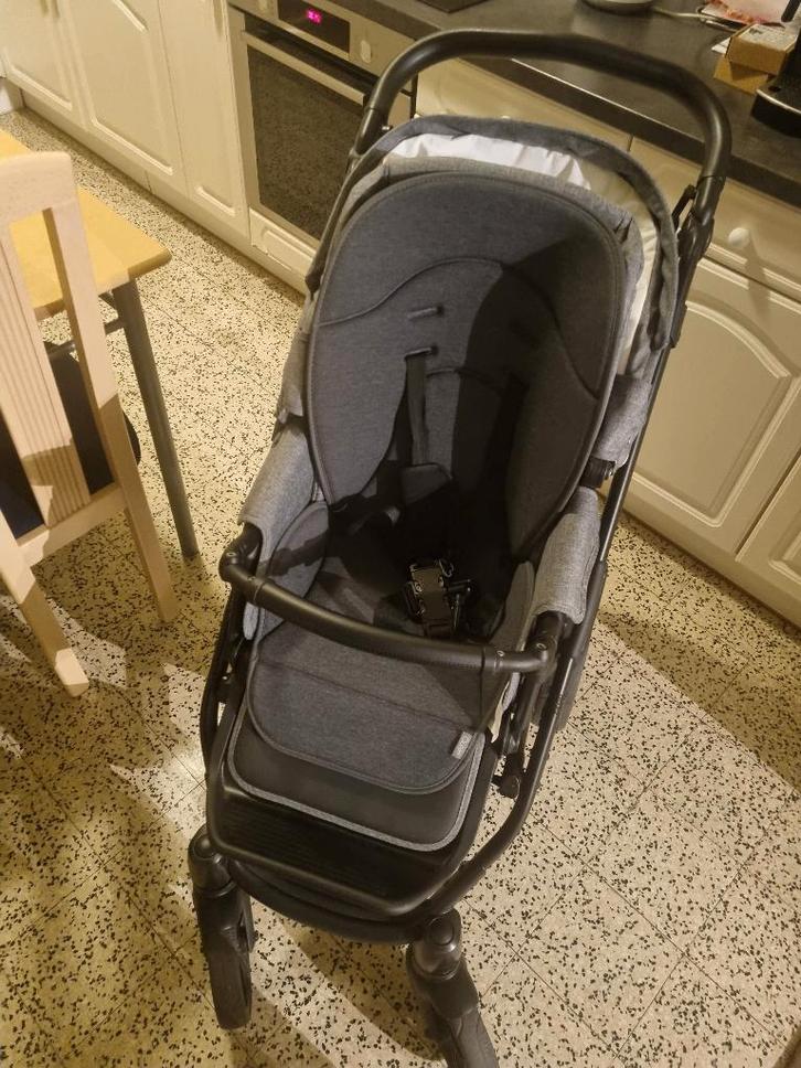 Buggy merk quax, Enfants & Bébés, Buggys, Comme neuf, Protection de pluie, Enlèvement