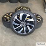 VW Arteon (Montevideo) Pirelli P Zero 245/40/R19 94W, 19 inch, Banden en Velgen, Ophalen of Verzenden, Personenwagen