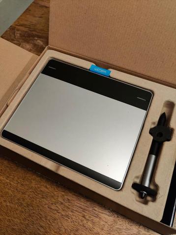 Wacom Intuos Pen&Touch S, Enlèvement, Comme neuf, Filaire, Wacom