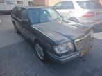 Mercedes E sportline  320 van 1993, Auto's, Mercedes-Benz, Automaat, Achterwielaandrijving, Beige, Zwart