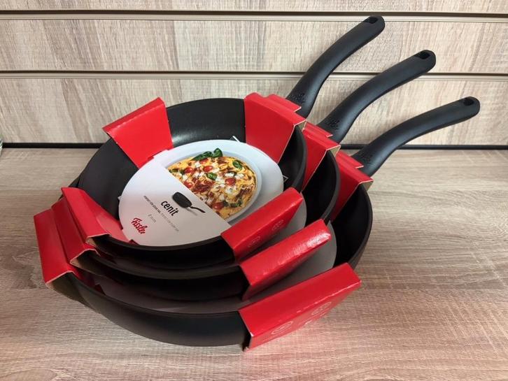 NIEUW: Fissler Cenit braadpan 24cm - Top Antiaanbaklaag, Huis en Inrichting, Keuken | Potten en Pannen, Nieuw, Pannenset, Aluminium