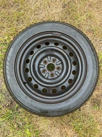 Winterbanden + velgen 205/55/R16 (4stuks) beschikbaar voor biedingen