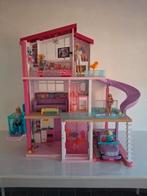 Barbiehuis XL met 5 poppen en accessoires, Ophalen, Gebruikt, Accessoires