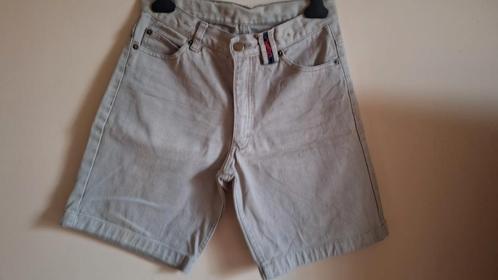 Chiro Bermuda (12-14 jaar), Hobby en Vrije tijd, Overige Hobby en Vrije tijd, Gebruikt, Ophalen of Verzenden