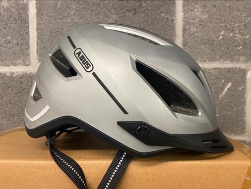 Ensemble vélo: casque, porte mural, gants, fixation, antivol, Fietsen en Brommers, Fietsaccessoires | Overige Fietsaccessoires