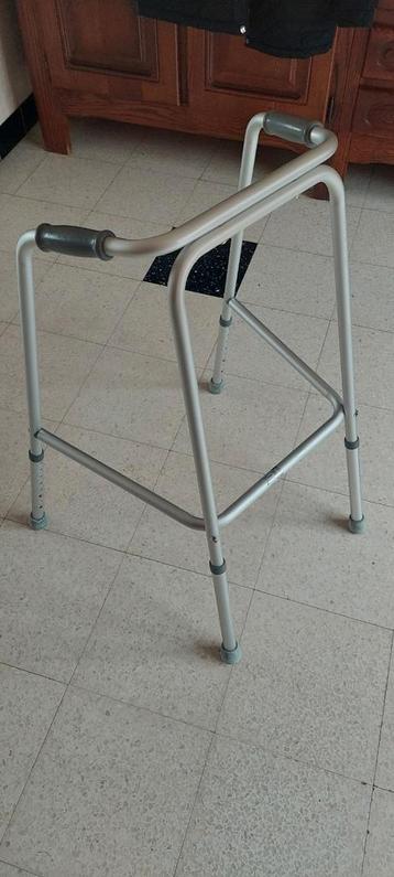 Looprek / loophulp - lichtgewicht - verstelbaar  beschikbaar voor biedingen