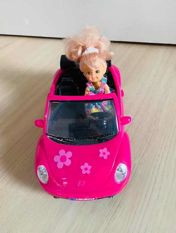 Cabriolet en poppetje type mini-Barbie, Kinderen en Baby's, Speelgoed |Speelgoedvoertuigen, Gebruikt, Ophalen of Verzenden