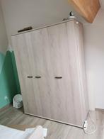 Driedelige kledingkast, Huis en Inrichting, Kasten | Kleerkasten, Ophalen