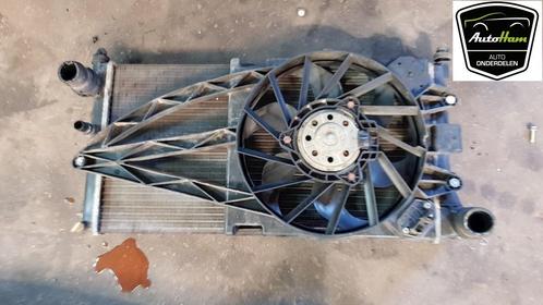 RADIATEUR COMPLEET Fiat Panda (169) (01-2003/08-2013), Auto-onderdelen, Airco en Verwarming, Fiat, Gebruikt