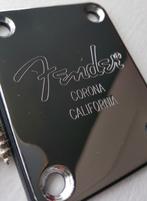 Fender Corona Neck Plate + 4 vis pour manche de guitare, Musique & Instruments, Enlèvement ou Envoi, Neuf