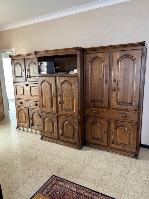 Unité murale en chêne, Maison & Meubles, Armoires | Armoires murales, Avec tiroir(s), Avec porte(s), Avec tablette(s), Chêne, Enlèvement