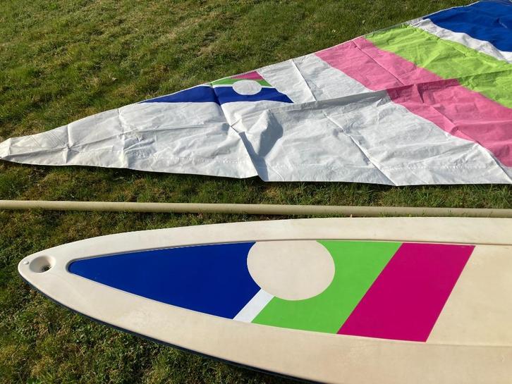 Surfplank - Windsurfplank - Surfboard - Sainval 1, Watersport en Boten, Windsurfen, Gebruikt, Complete set, 300 cm of meer, Met vin(nen)